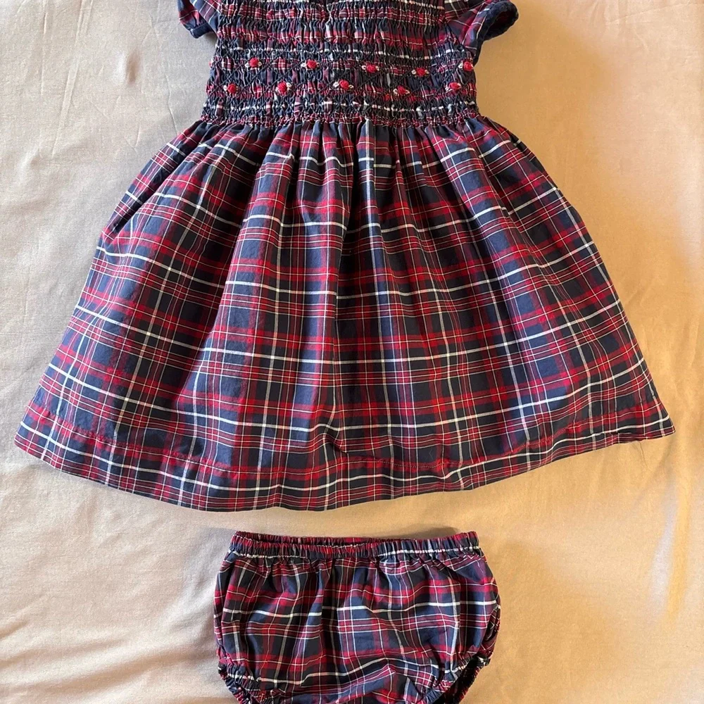 Janie and Jack Girls dress ,Red Blue Plaid Smocked Dress Holiday Christmas - Picture 5 of 9